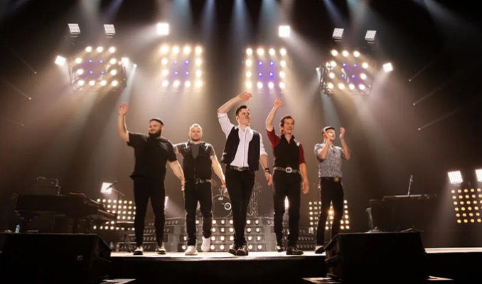 One Vision of Queen Starring Marc Martel